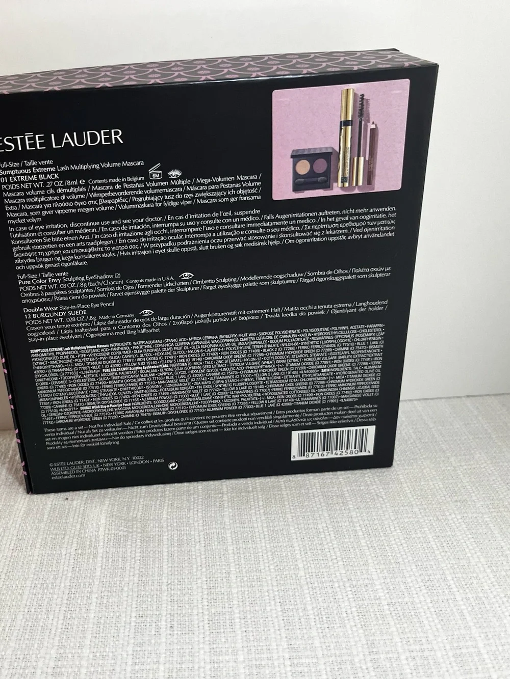Estee Lauder Eyeshadow set with full size mascara and travel size eye pencil.NWB